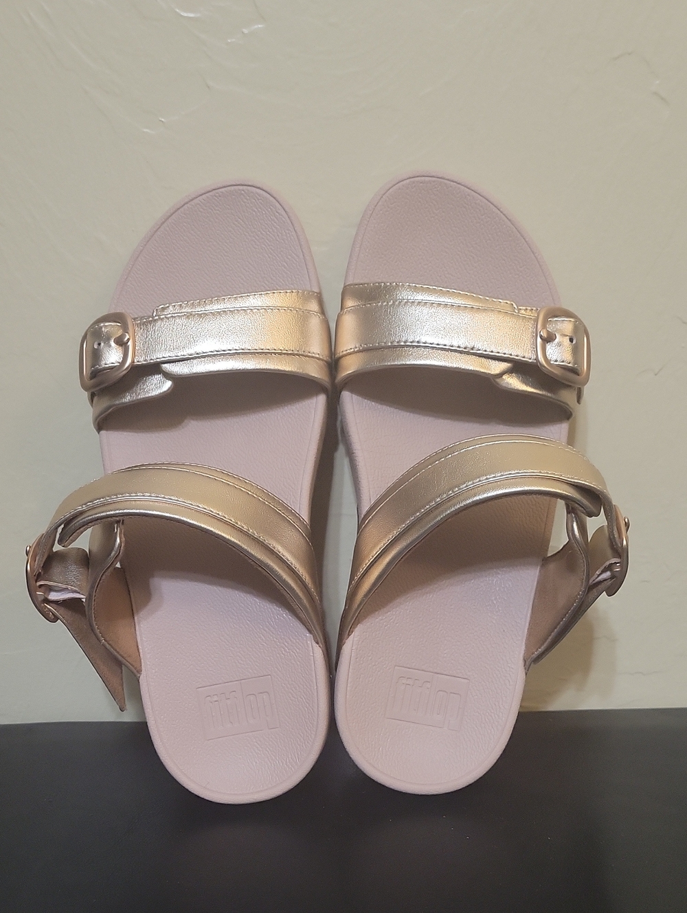 FitFlop "Lulu" Ajustable Leather Sandals. Rose Gold Size 7